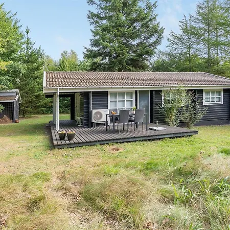 Iulger - 30km From The Sea By Interhome